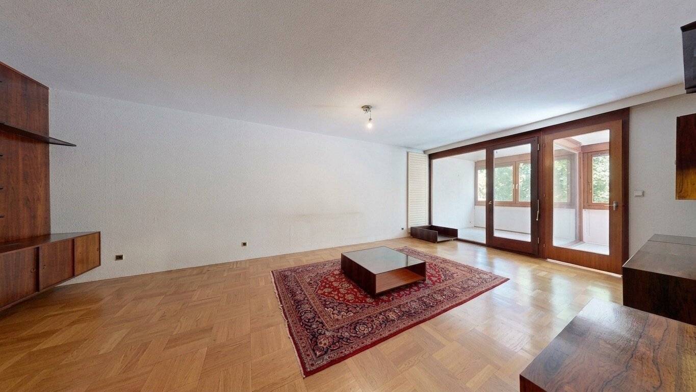 Extravagante Wohnung in begehrter Lage | 3 Zimmer | verglaste Loggia | Lift | TG-Stellplatz