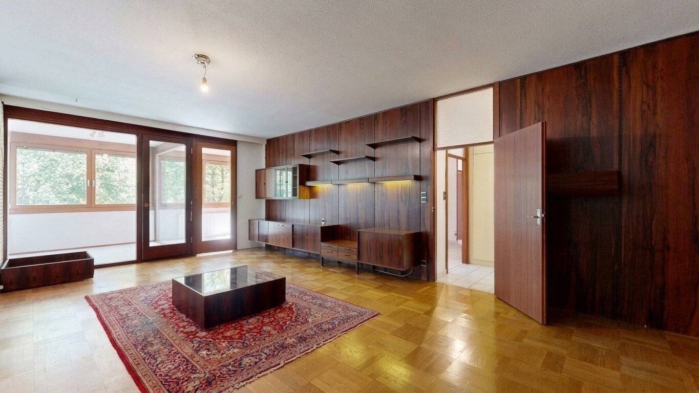 Extravagante Wohnung in begehrter Lage | 3 Zimmer | verglaste Loggia | Lift | TG-Stellplatz