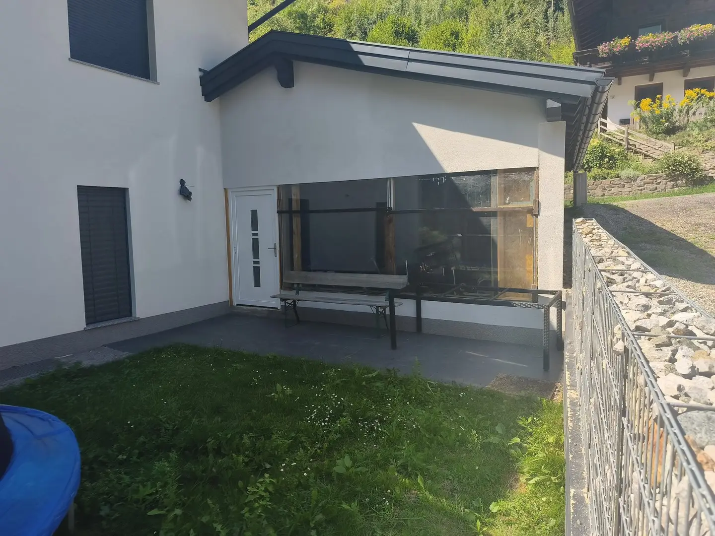 Neuwertiges Zuhause mit großem Garten Familienwohnung