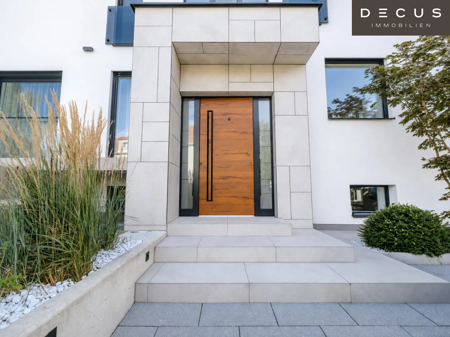 VILLA AUREA | LUXUSVILLA | SPA | POOL | DACHTERRASSE | PREMIUM-AUSSTATTUNG | MAUER
