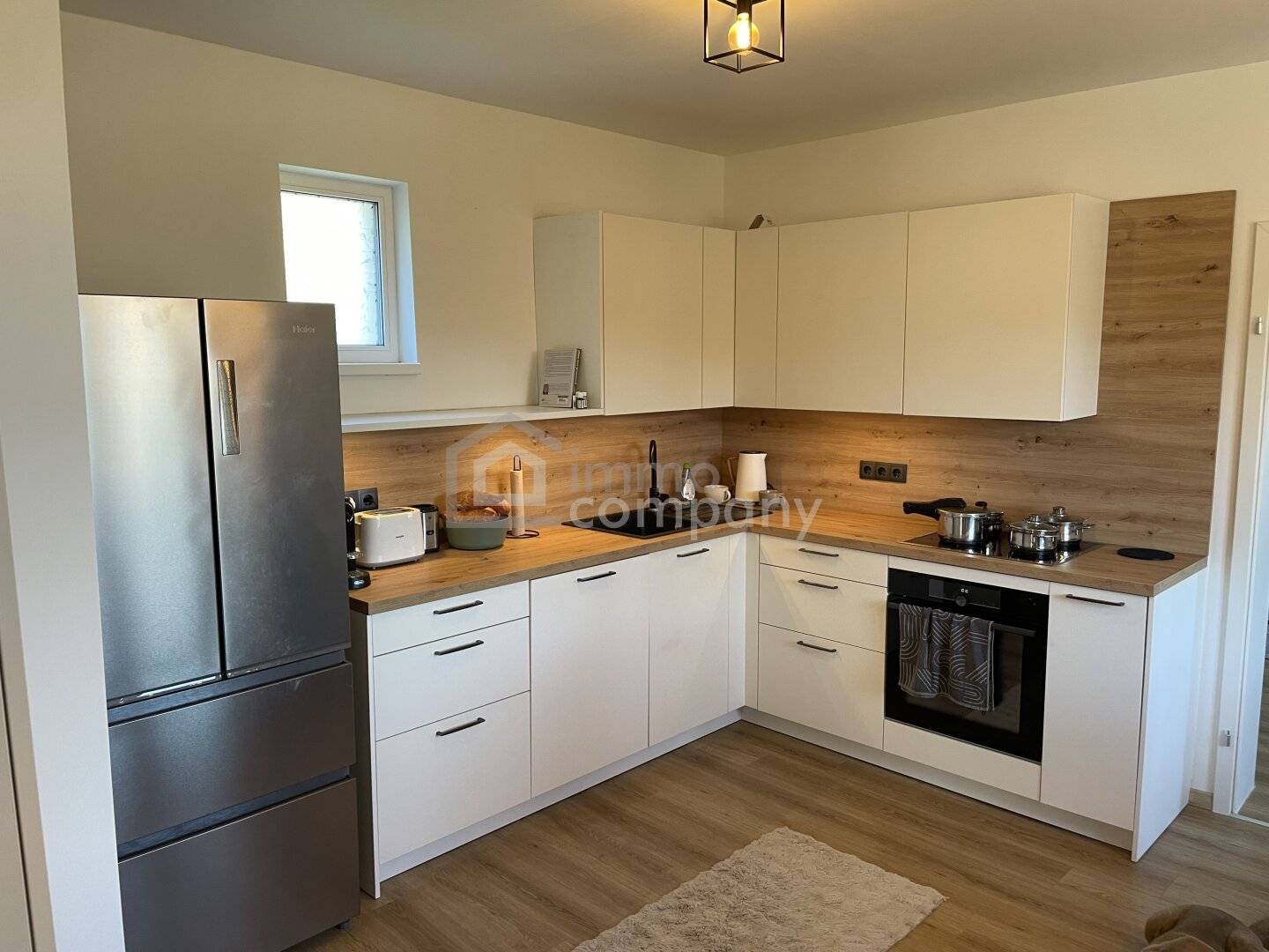 Comprehensively renovated house on approx. 1,190 m² plot with XXL garden, cellar, garages, expansion potential and furniture included free of charge