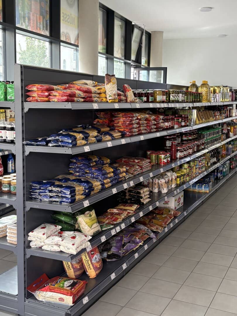 Supermarket with excellent location in 1100 Vienna for rent