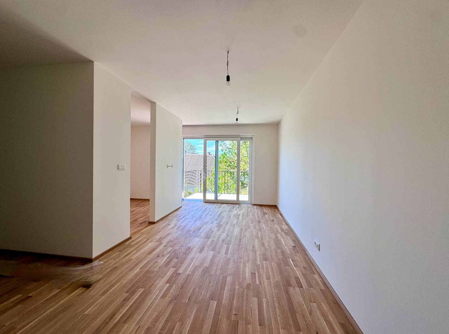 Turnkey small apartment near Vienna Airport new build