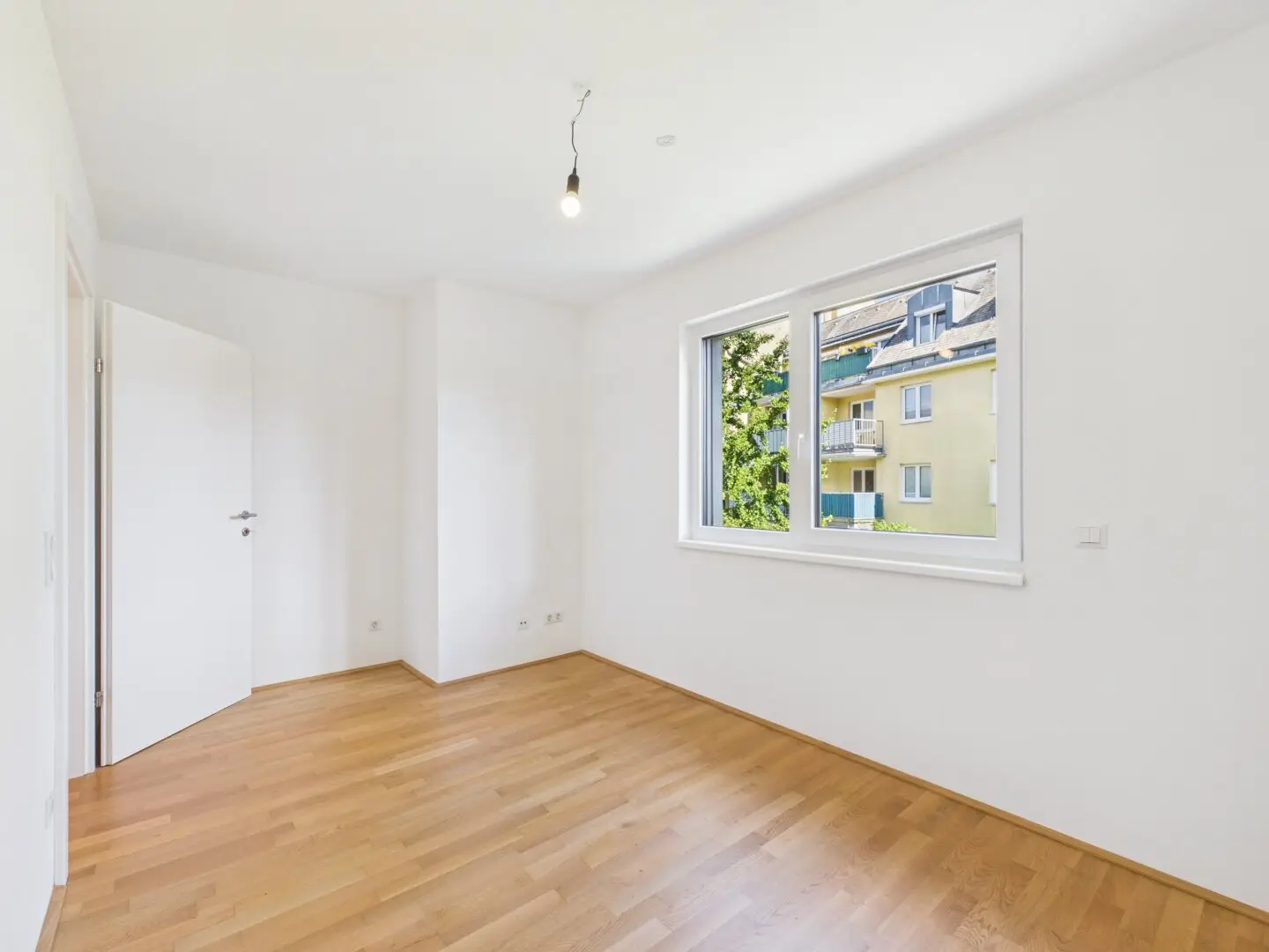 2-Zimmer-Wohnung mit 10,60 m² großem Balkon | 1230 Wien