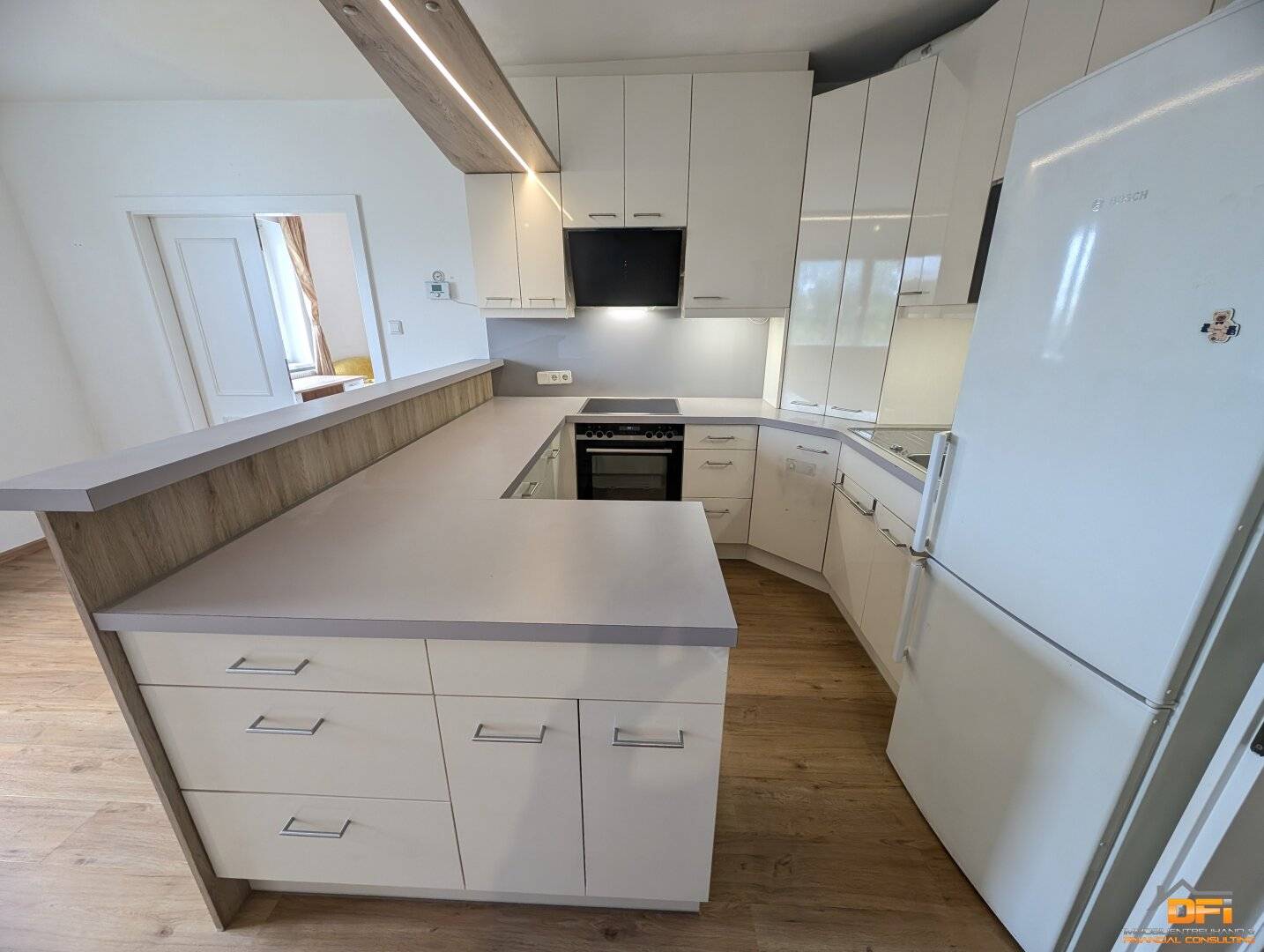 BALCONY DREAM: Well laid out 3-room apartment with large balcony in a central residential location next to Reumannplatz