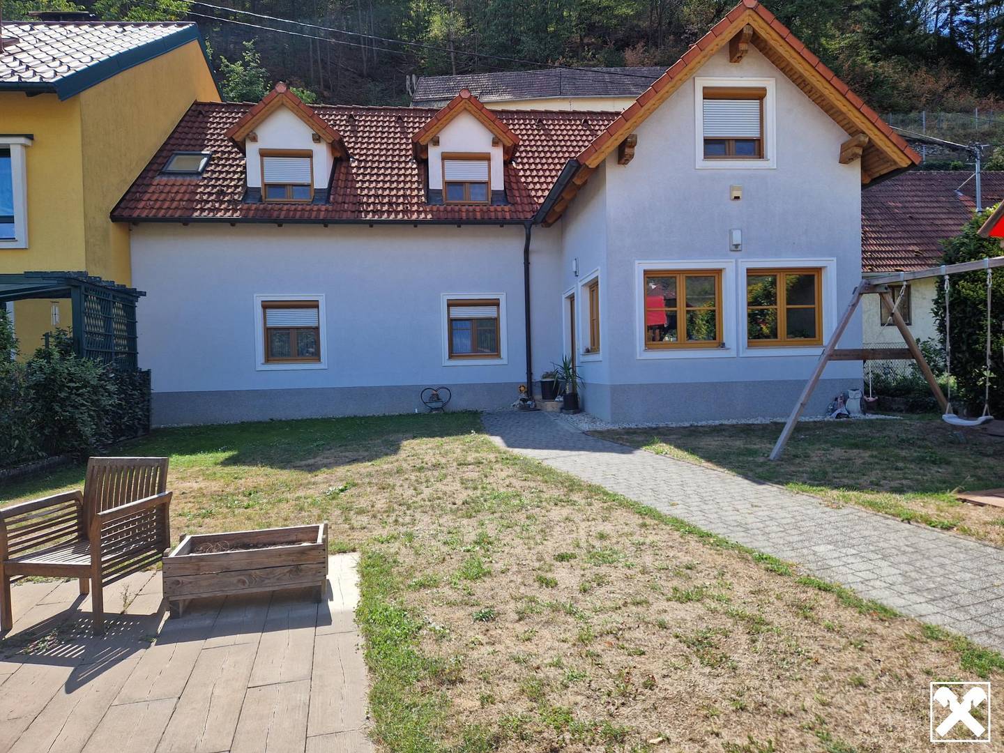 Familienwohnung in naturnaher Lage mit Garten