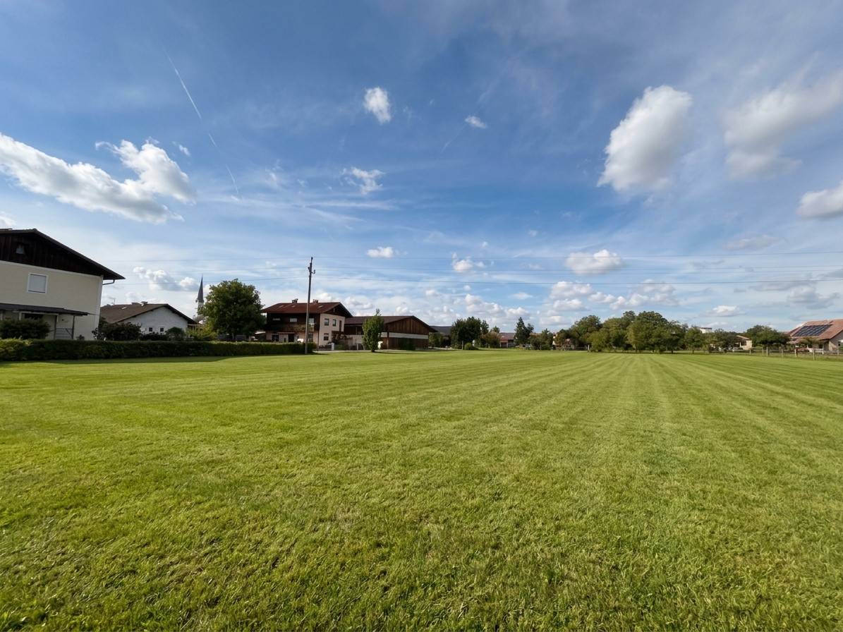 Level plot no building obligation apartment