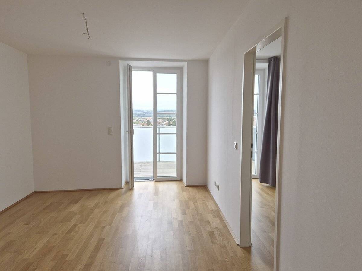 Renovated old building apartment in Linzer Straße in Enns
