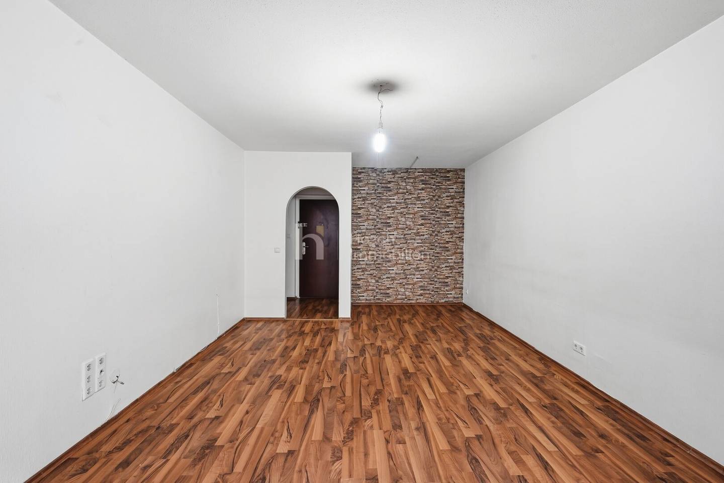3 rooms with glazed loggia – Living near Traisengasse and U6