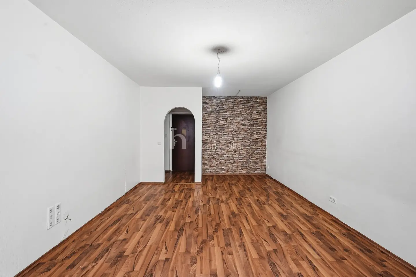 3 rooms with glazed loggia – Living near Traisengasse and U6