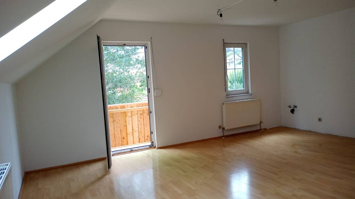 Investment apartment with spacious grounds and views