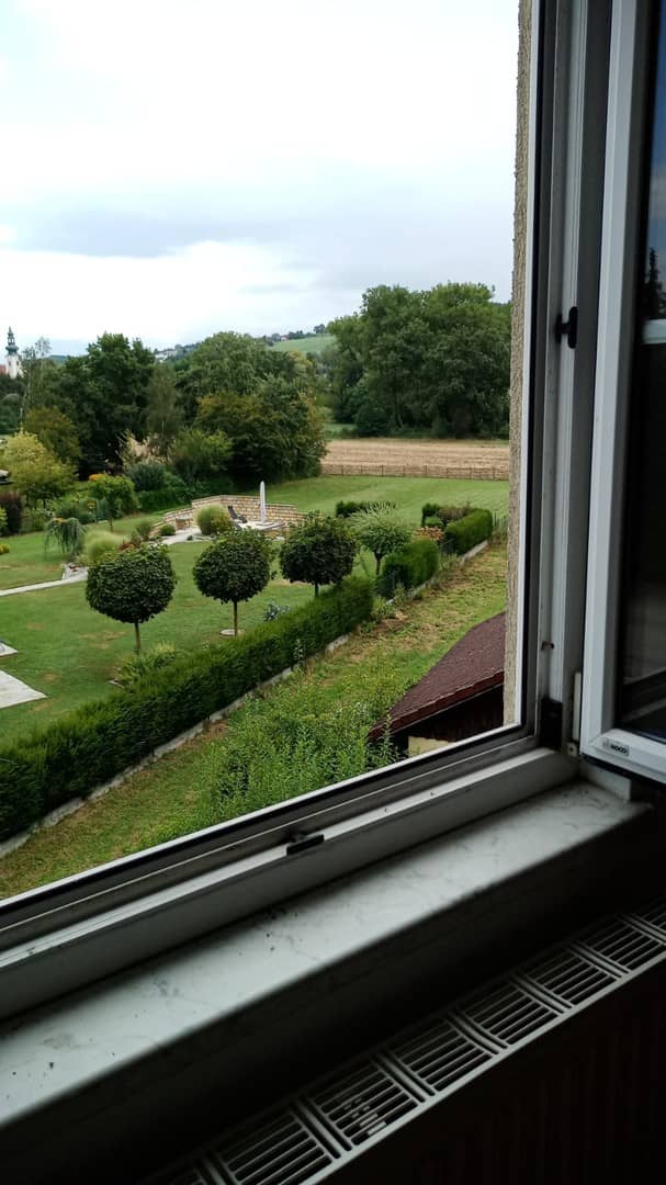Investment apartment with spacious grounds and views