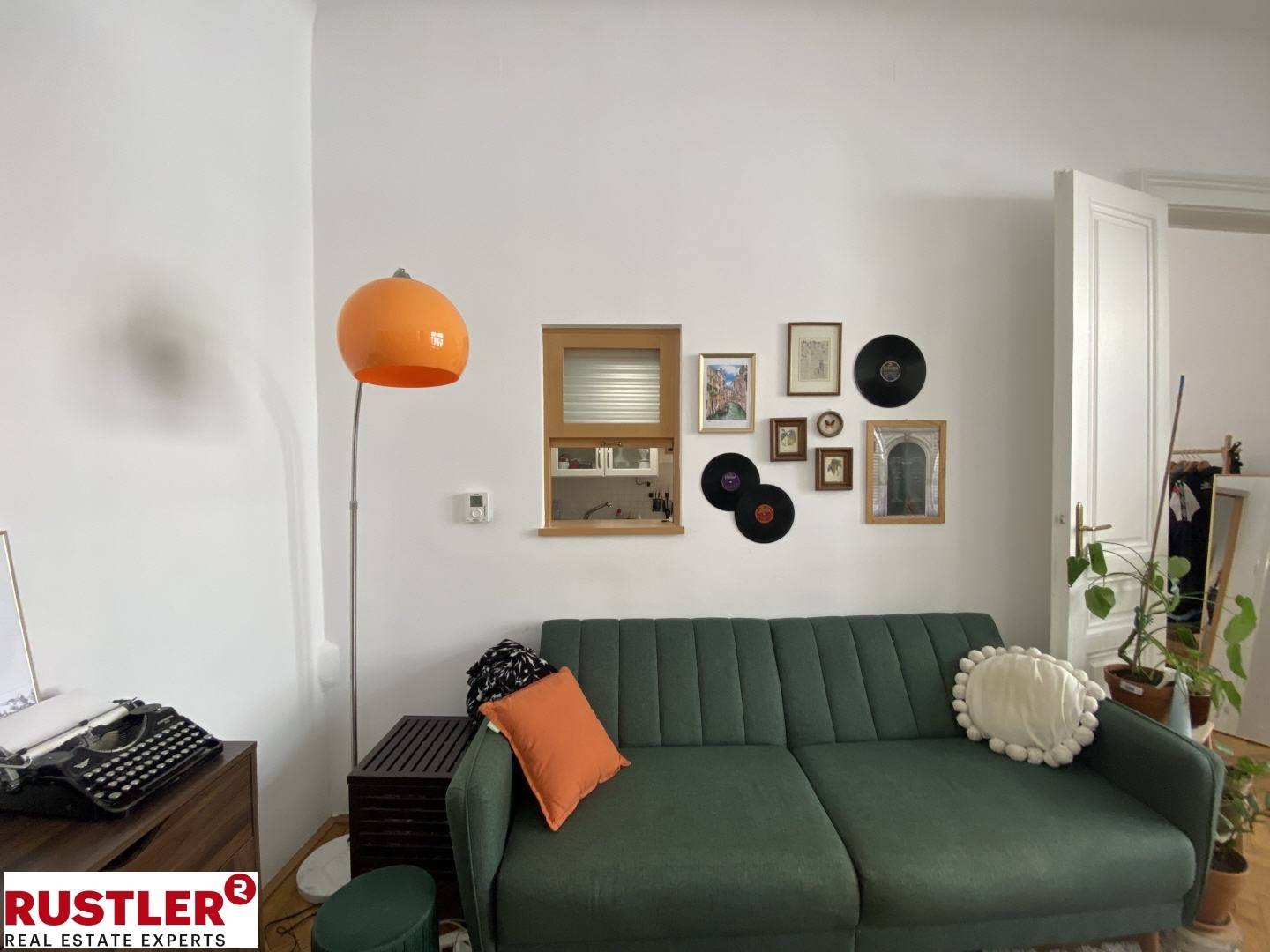 Helle zentral gelegene Wohnung mit Lift