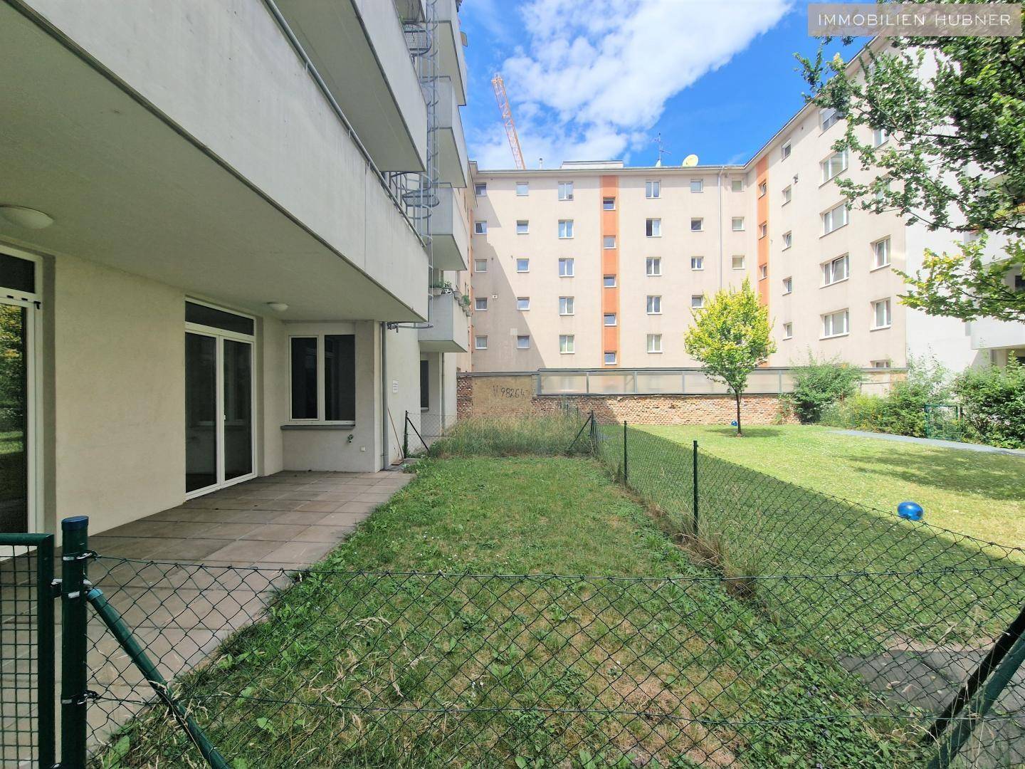 Ruhige Wohnung mit Privatgarten und Terrasse