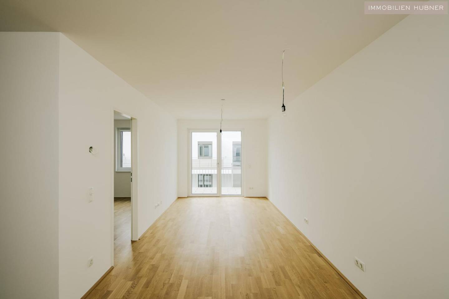 Sunny new build Wohnung with spacious balcony