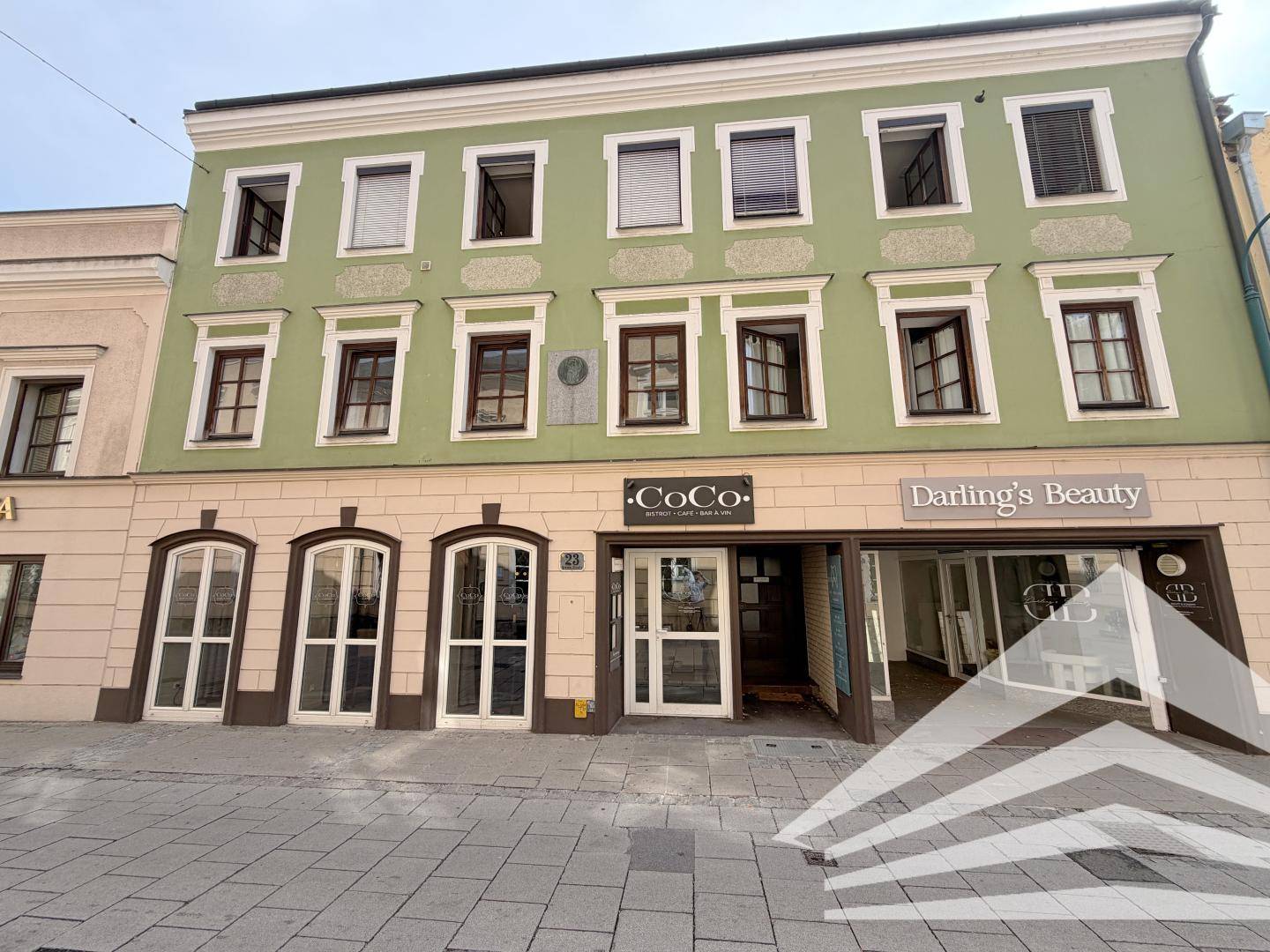 Lichtdurchflutete Wohnung in zentraler Innenstadtlage nahe Landstraße