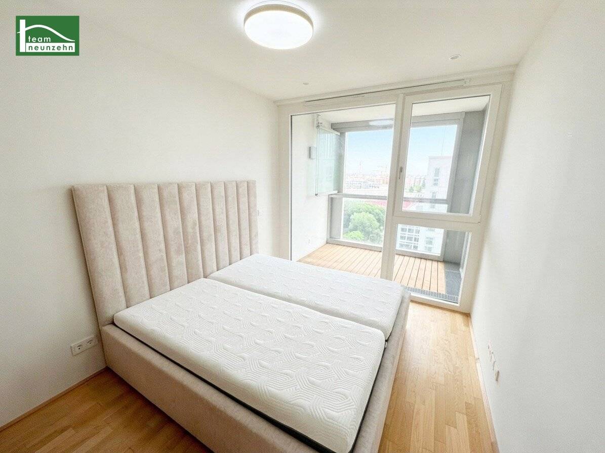 Exclusive 2-room apartment with loggia and pool in VIENNA TWENTY TWO
