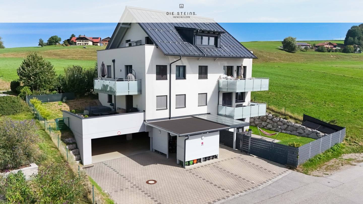 Family maisonette with large private garden and distant view