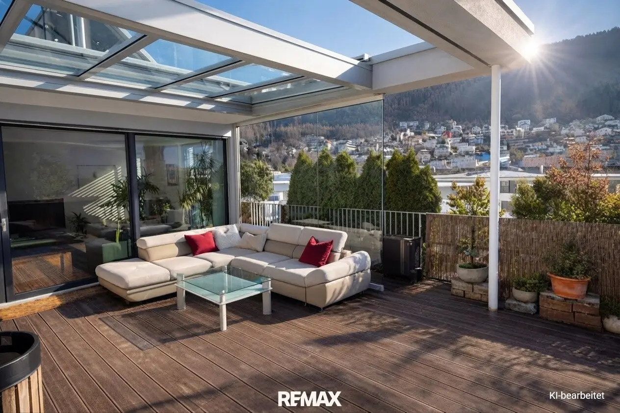 Exclusive penthouse apartment with spacious roof terrace near the Inn