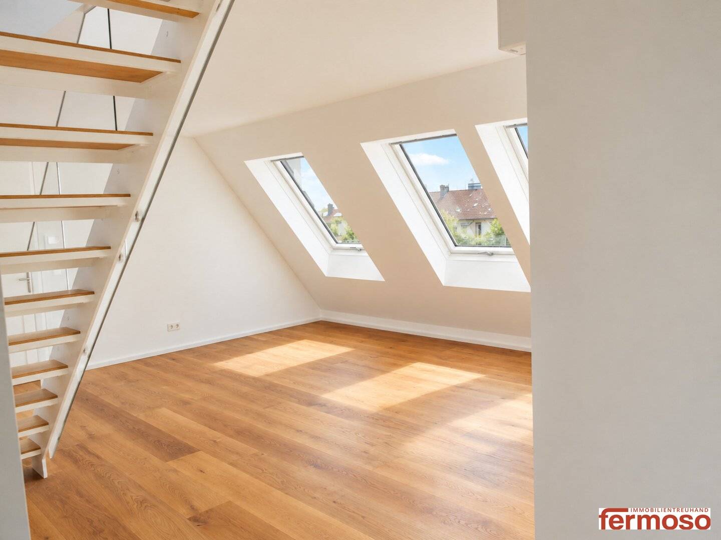 Modern 3-room Attic Apartment with Panoramic Terrace, Air Conditioning and Underground Garage in Leopoldsdorf
