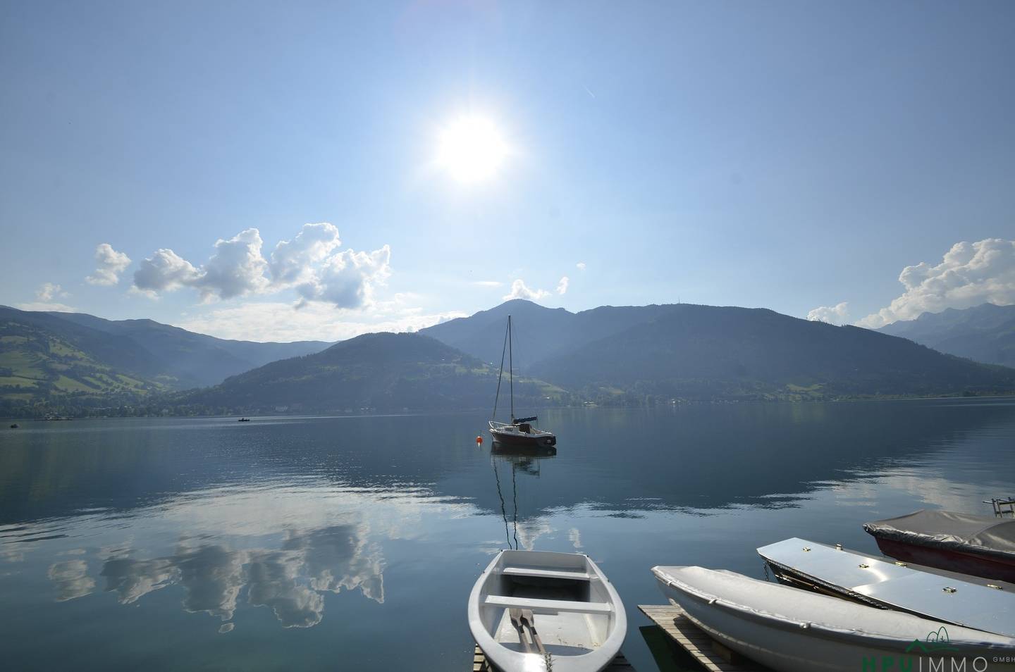 Directly by golf course with Kitzsteinhorn view family apartment