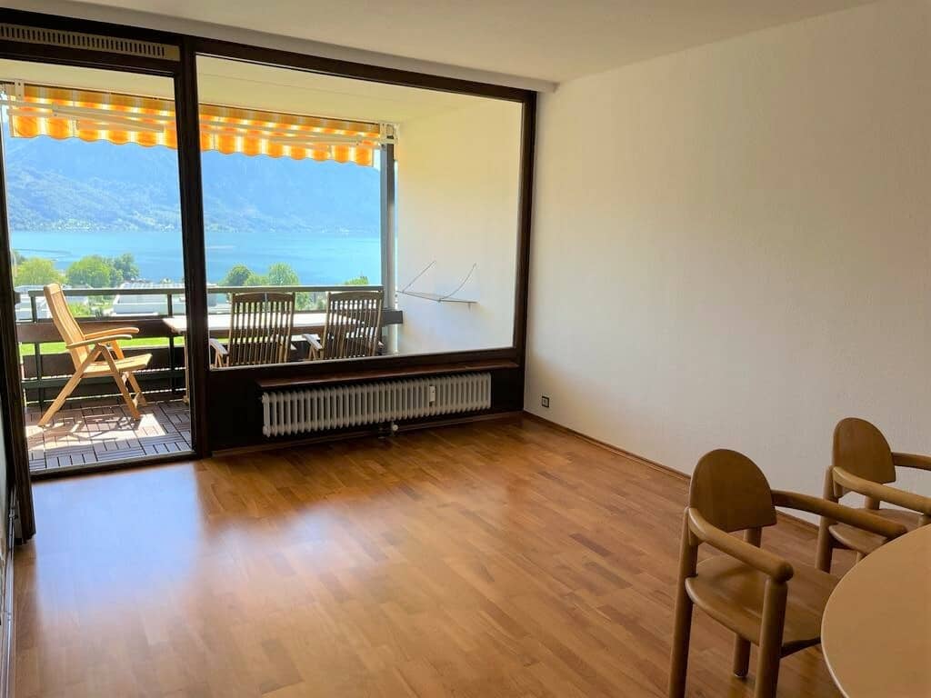 Wohnung with Traunsee view and underground parking in a quiet location