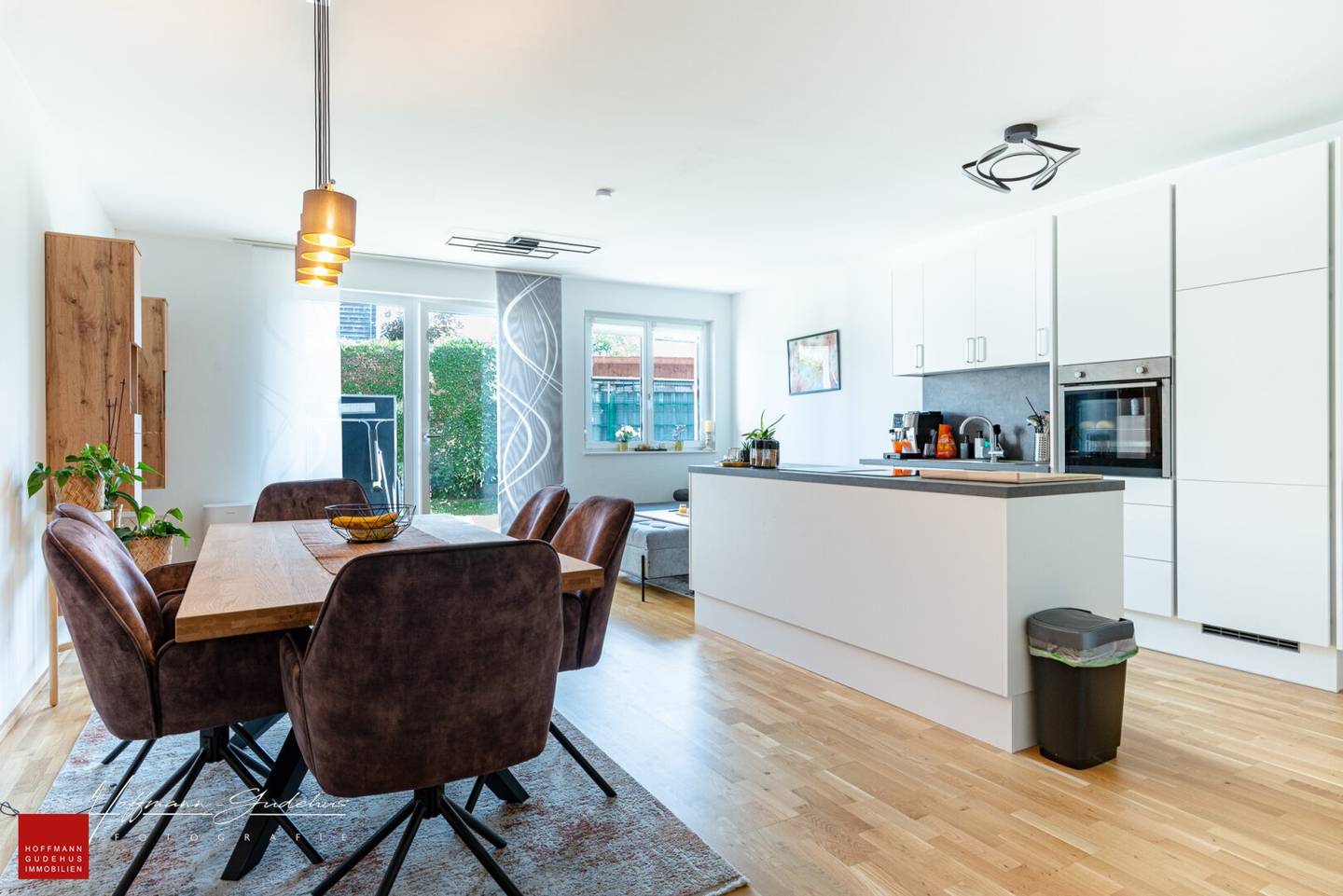 INVESTMENT APARTMENT | 4-ROOM GARDEN APARTMENT | 4% YIELD
