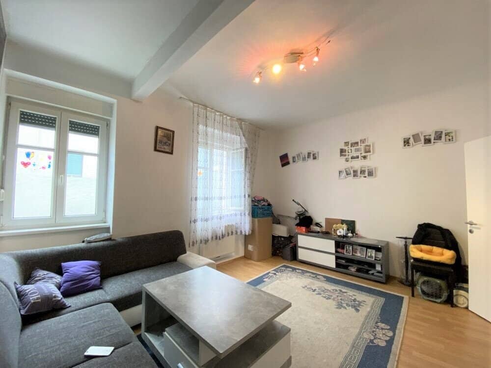 Commission-free - Very well maintained 2-room apartment with separate kitchen in the Graz district Liebenau