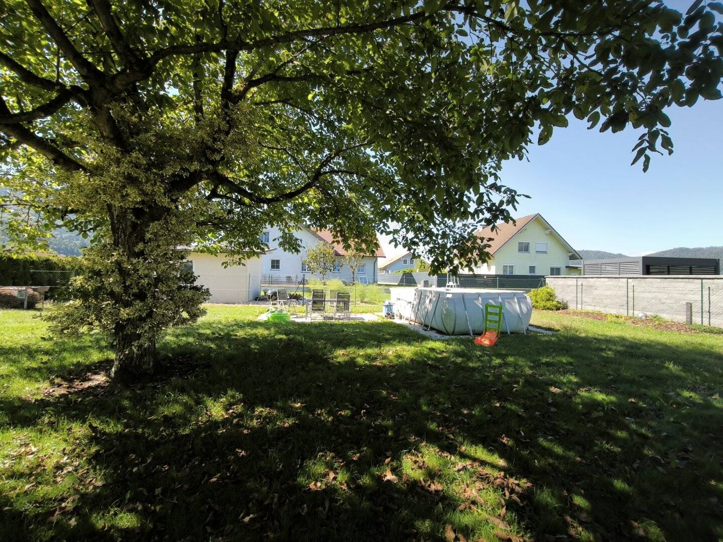 Well maintained bungalow with approx. 120 m² and large garden near Bleibung