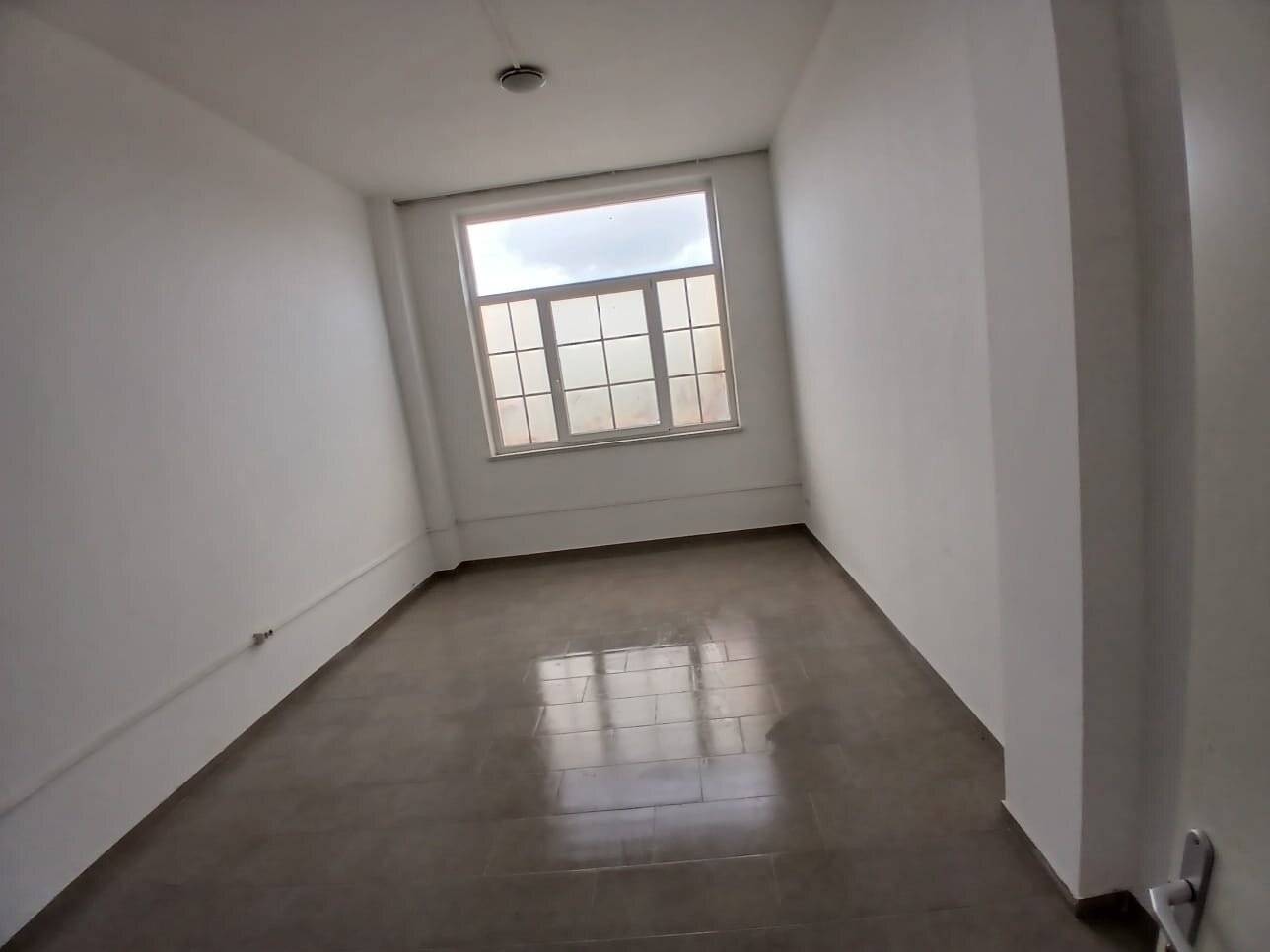 Commission-free!!! Versatile space, office, storage in the industrial area – approx. 22 m² D13/1