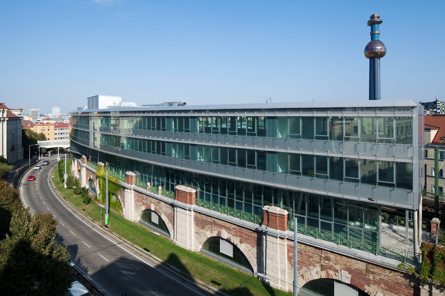 Bright loft apartment in Skyline with excellent connections