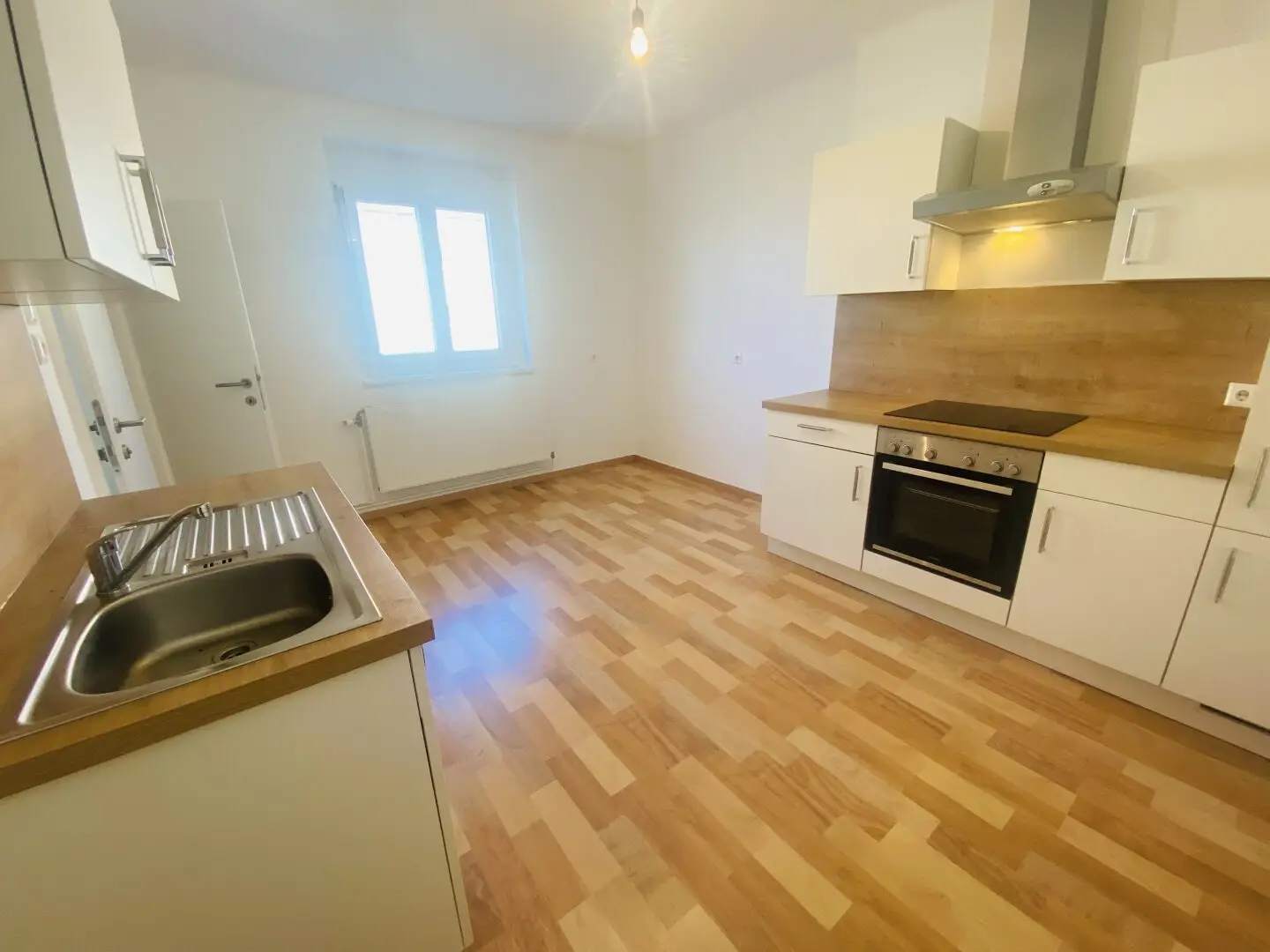 Helle 1-Zimmer-Wohnung! Ideal für Singles und Studenten!