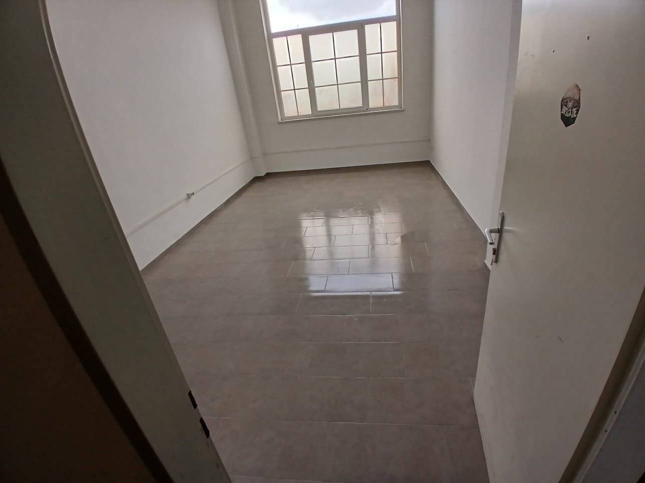 COMMISSION-FREE!!! Versatile usable space, office, storage in industrial area – approx. 22 m² D13/1