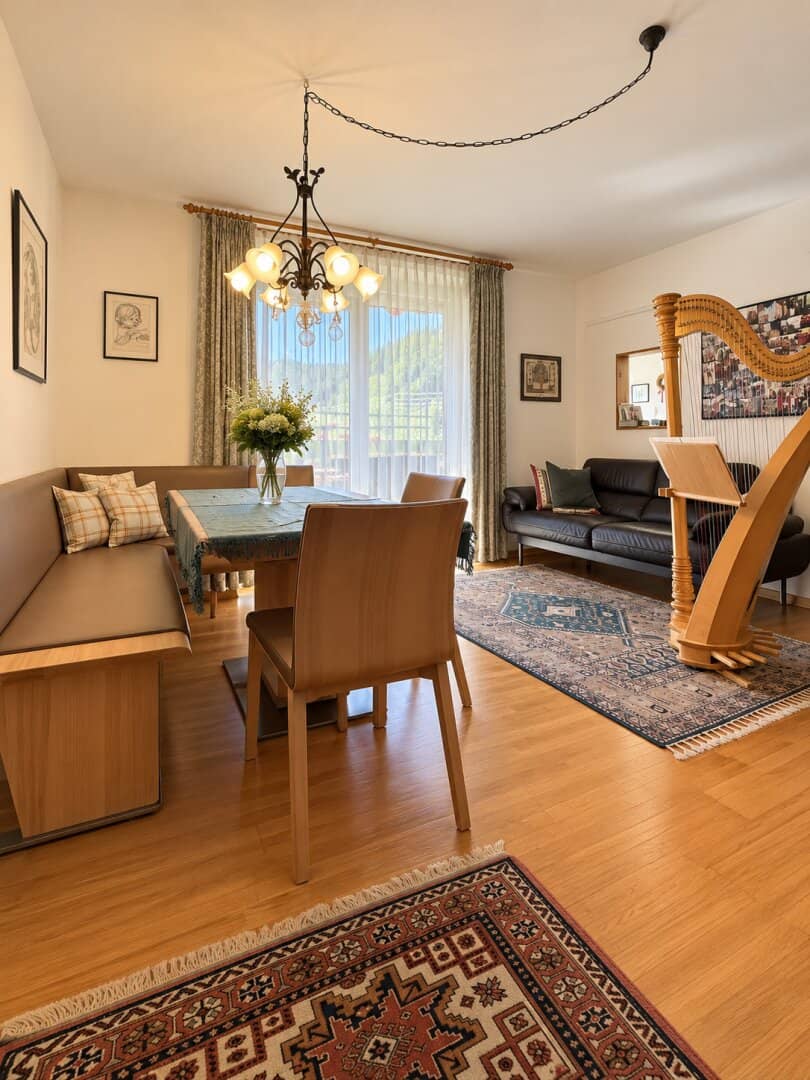 Spacious living in Kitzbühel | 4-room apartment with sunny loggia