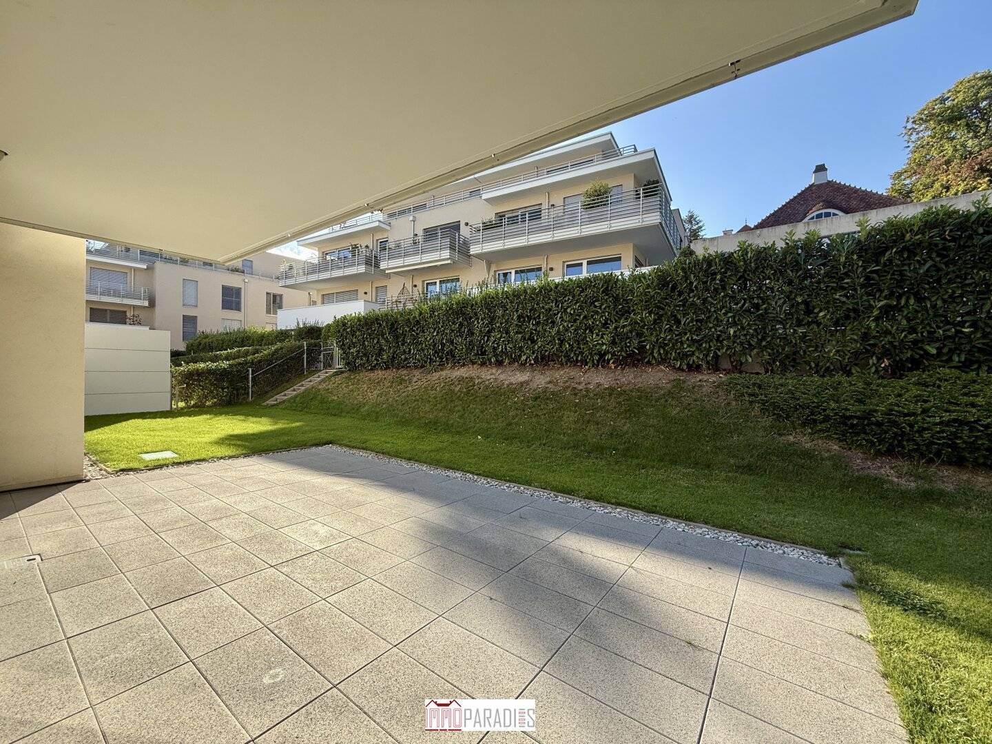 Like-new 3-room garden apartment in exclusive location at Badener Mitterberg