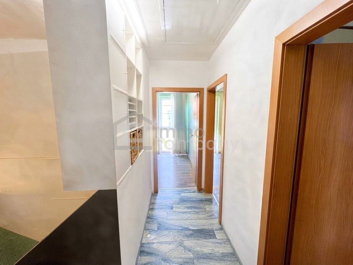 Family-friendly semi-detached house with garden, terrace &amp; good infrastructure in Stockerau