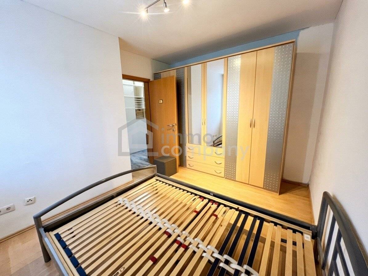 Family-friendly semi-detached house with garden, terrace &amp; good infrastructure in Stockerau
