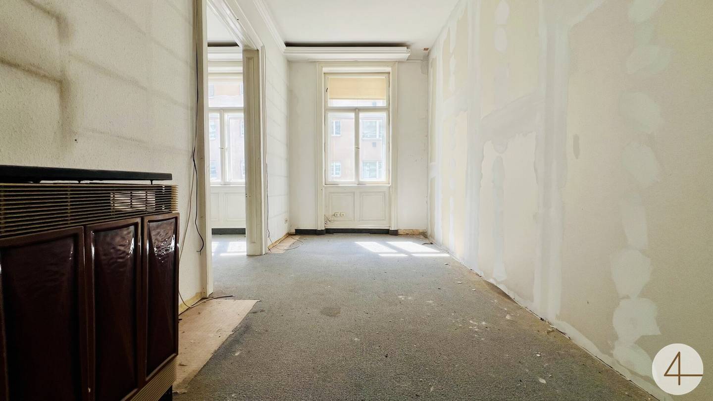 Sanierungsbedürftige 2-Zimmer-Altbauwohnung im Alsergrund