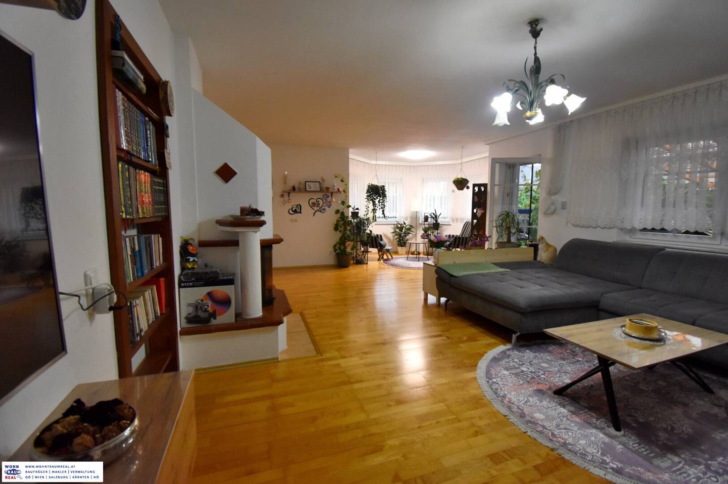 Large detached house in Leonstein - extra building plot included!