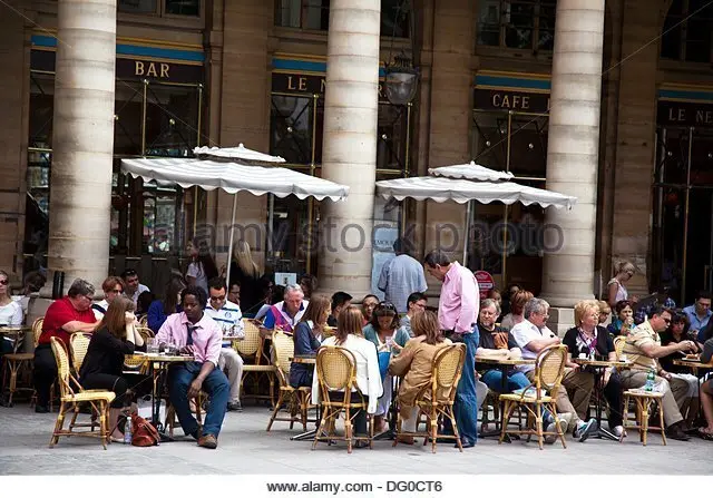 GROSSER GASTGARTEN ERTRAGREICHES BEKANNTES CAFE RESTAURANT GASTROTEL IMMOBILIEN