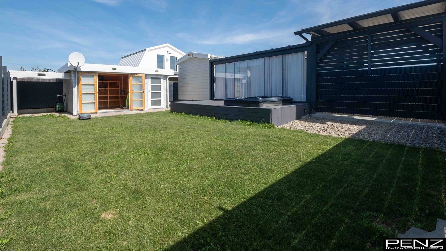 PETTENBACH: Holiday feeling all year – Exclusive mobile home with wintergarden, whirlpool &amp; dreamlike outdoor area