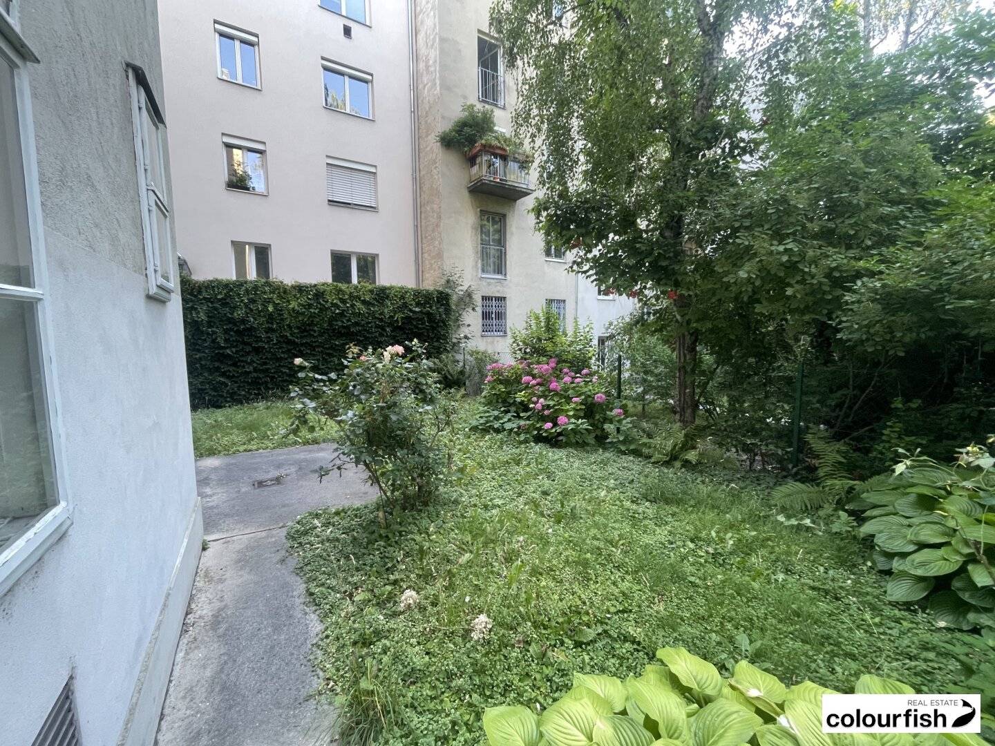 Vacant Town House in Penzing