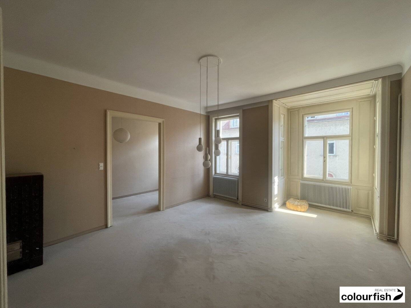 Vacant Town House in Penzing