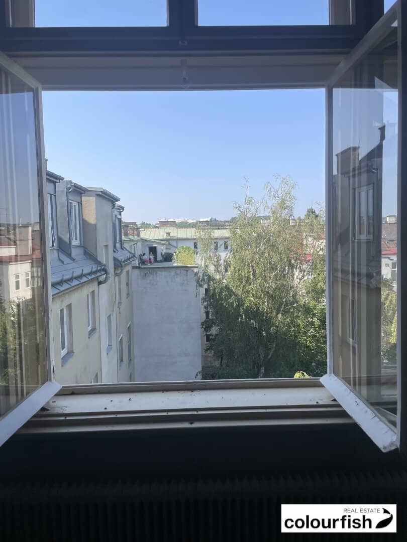 Vacant Town House in Penzing