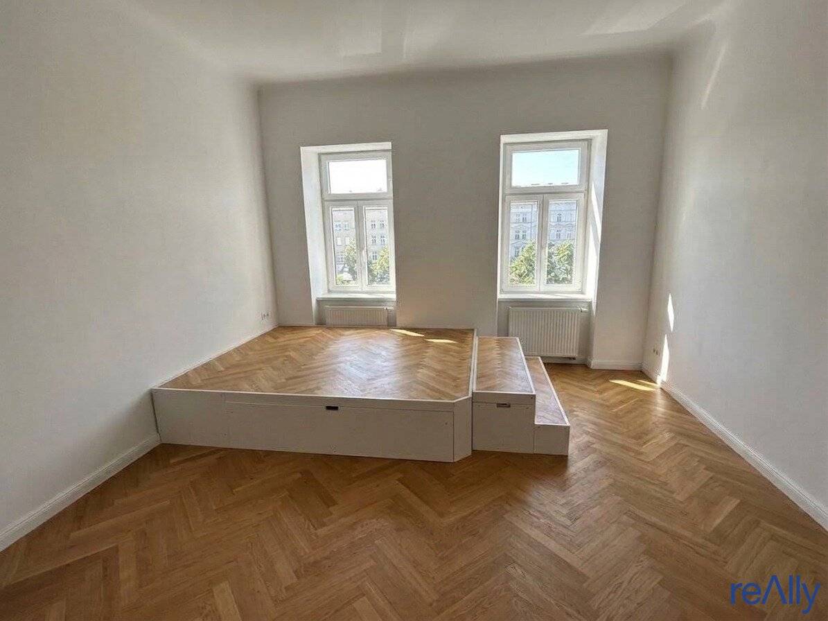 Sanierte 1-Zimmer-Wohnung direkt am Yppenplatz