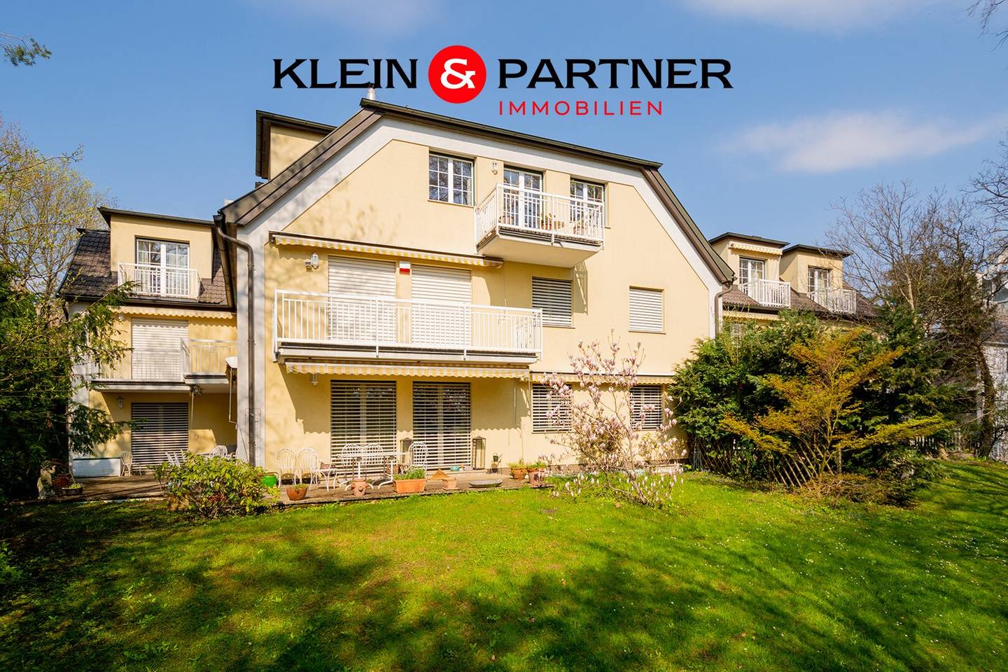 Absolute green quiet location | 2 spacious balconies | Garage | Communal garden