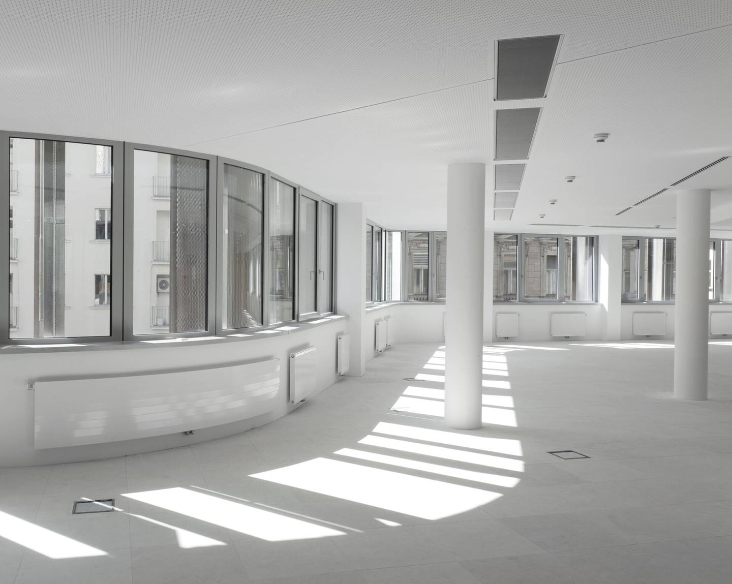 Bright new build apartment in central location