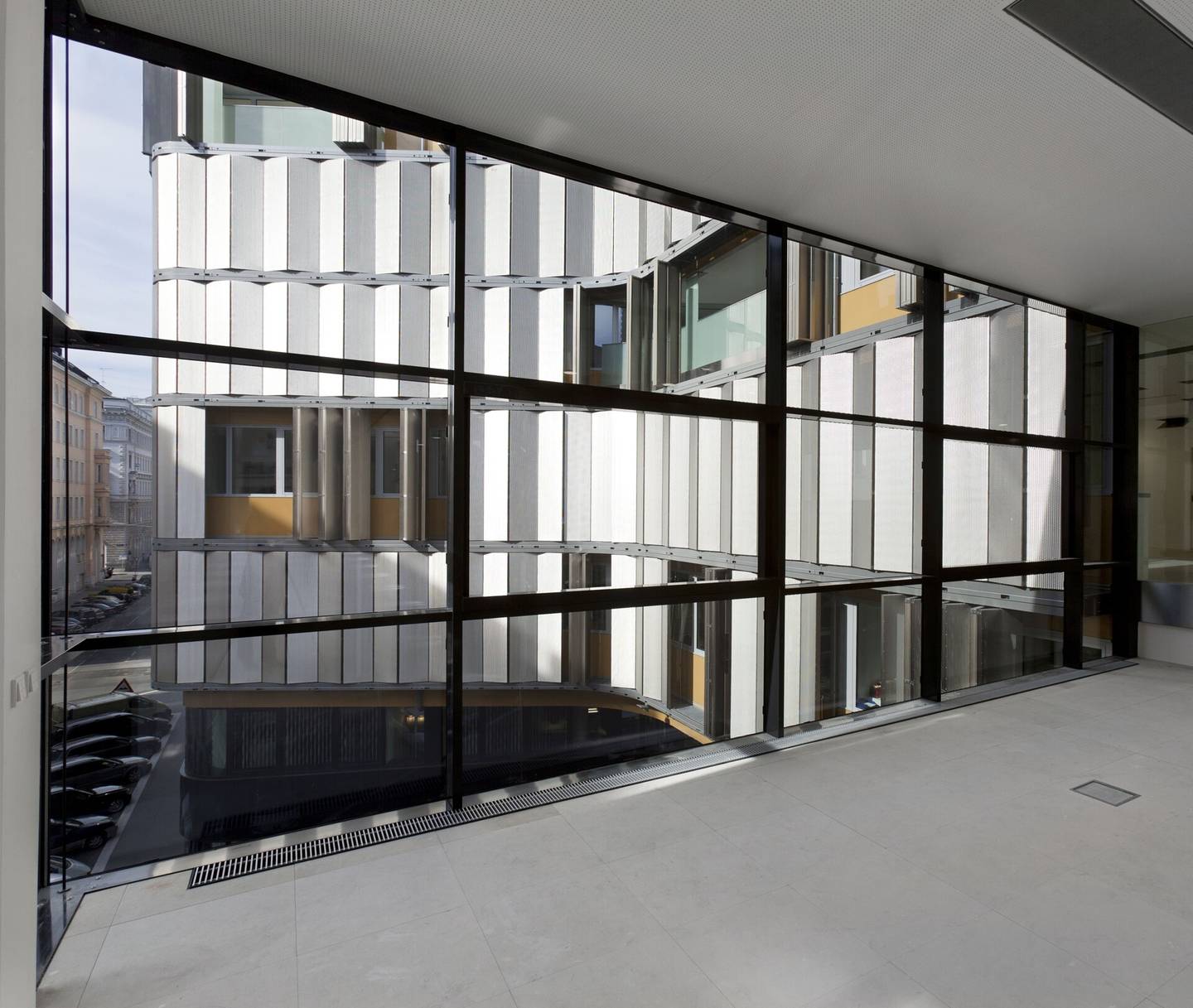 Bright new build apartment in central location