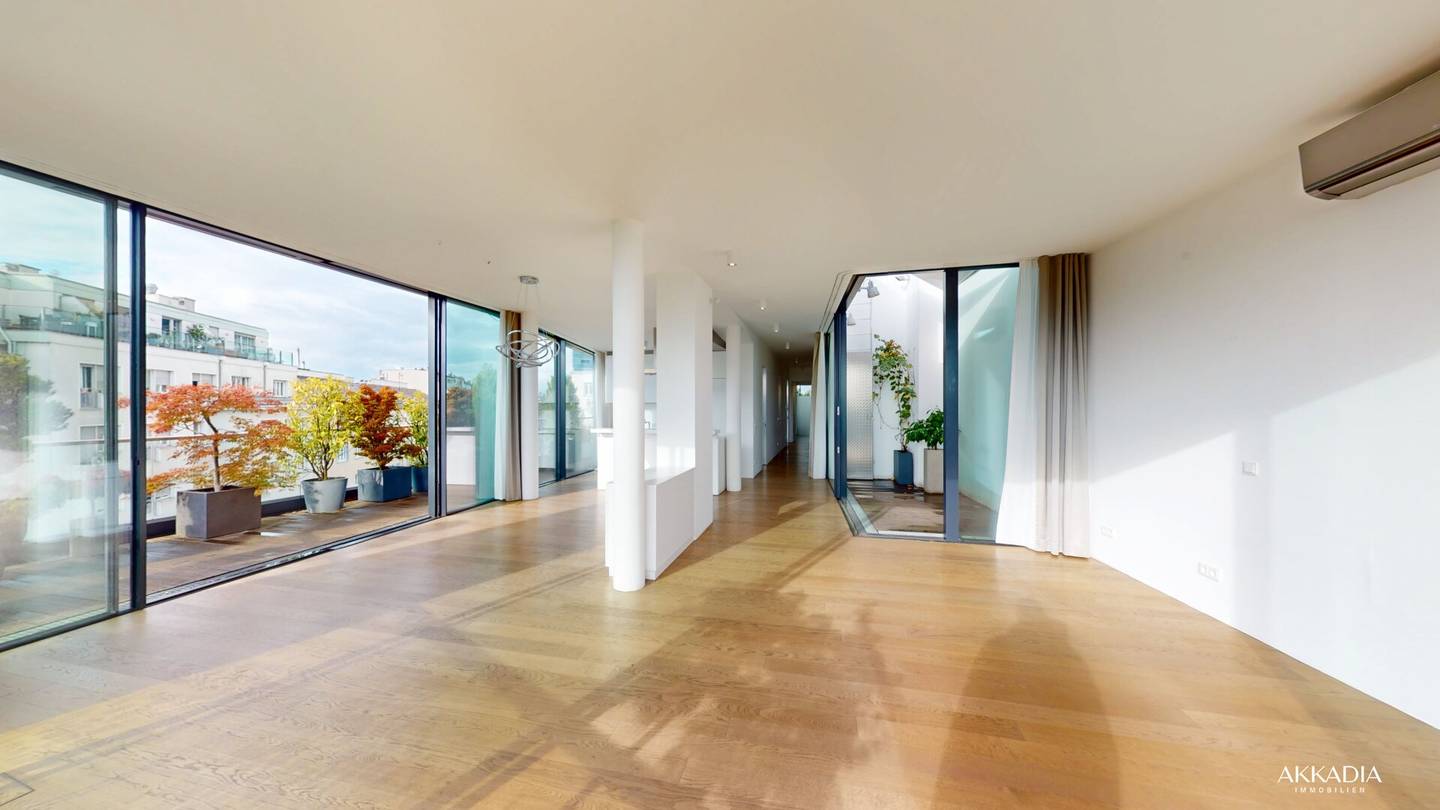Exclusive penthouse in prime location with generous terrace areas