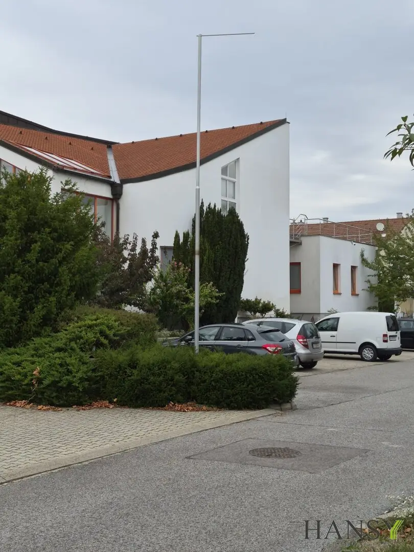 Investor hit! Office Shop Residential building RETURN around 11%